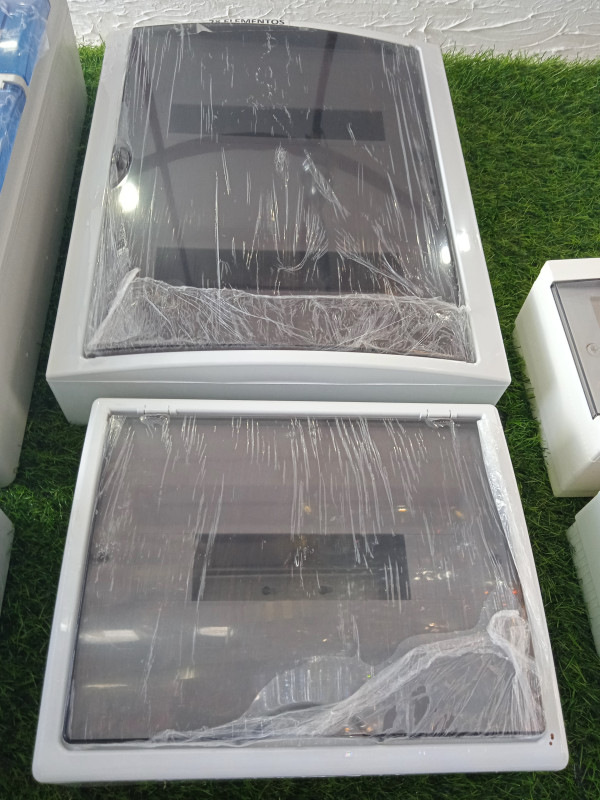 Cuadro eléctrico de superficie 28 módulos Solera.