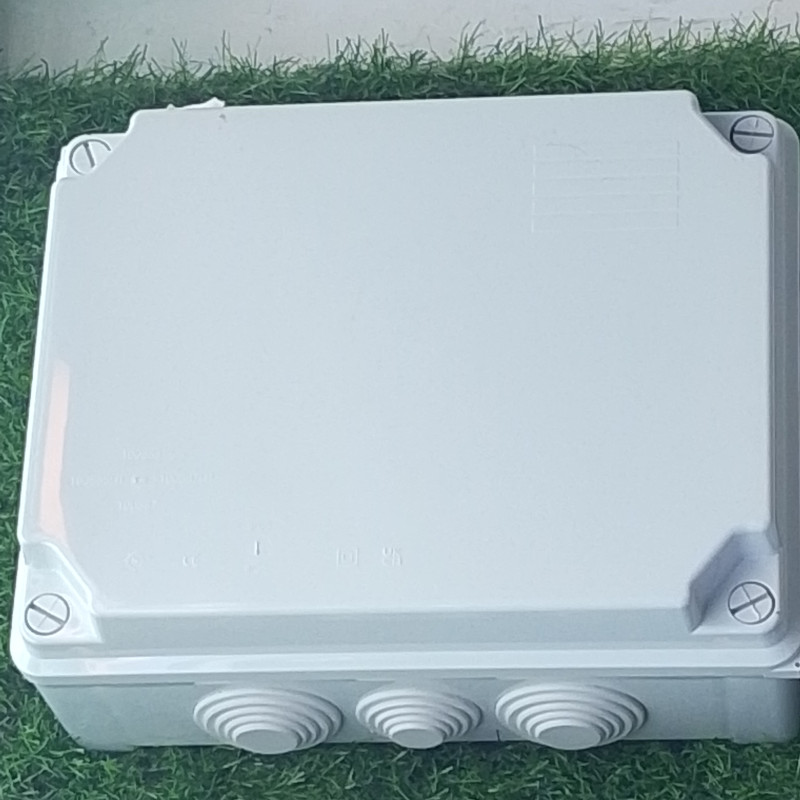 Caja de derivación estanca 320×251 mm SOLERA